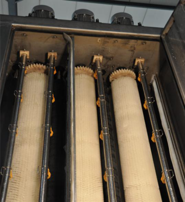 Lini Produksi Kaca Isolasi Vertikal Pengisian Gas Dan Menekan Robot Dengan Sistem Ai 3