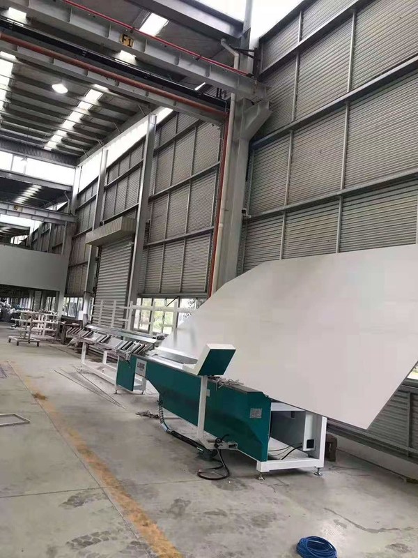 Mesin Bending Struktur Compact Spacer, 12 Set Rak Warna Hijau