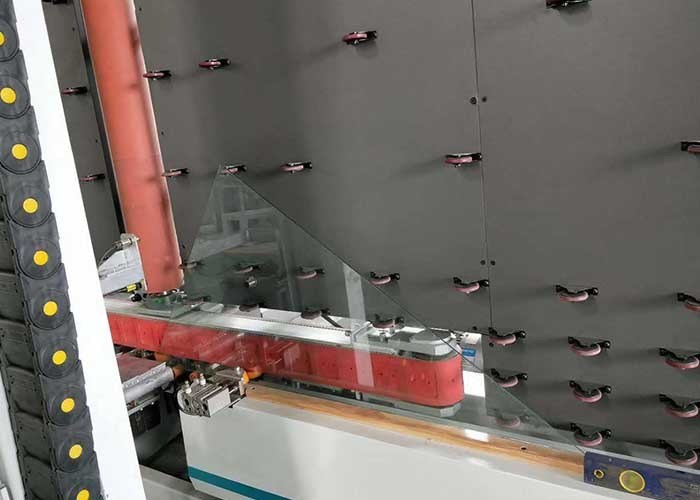 Mesin Penghapusan Kaca Rendah E OEM Untuk Mengisolasi Lini Produksi Kaca