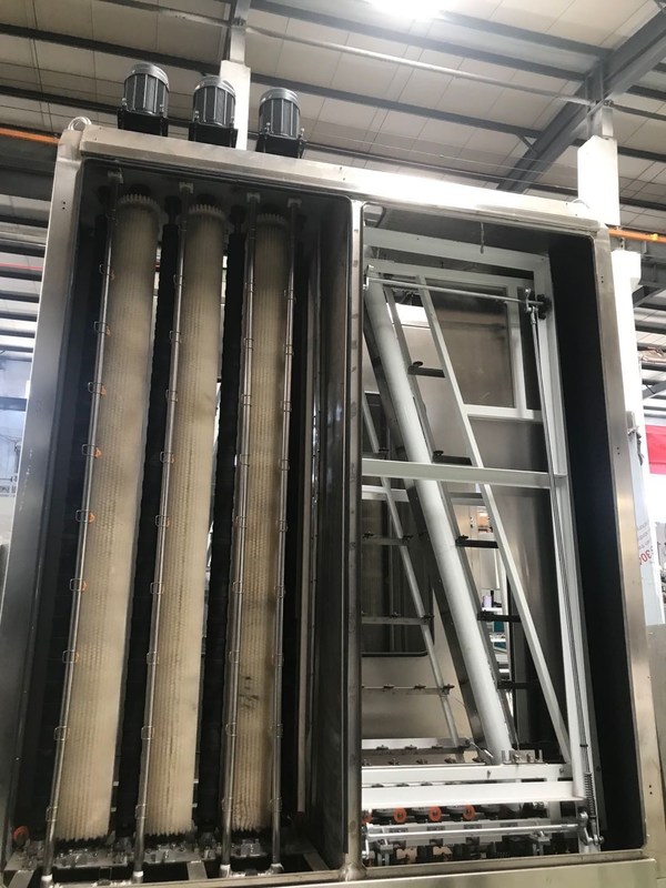 Kaca Ukuran Besar Vertikal Mesin Cuci Kaca E Rendah Otomatis 2-10m / mnt