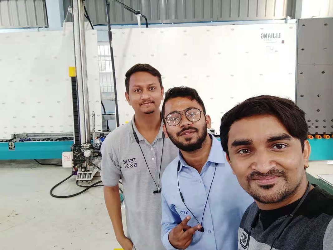 ketebalan 12-56 mm Mesin Penyegel Kaca Untuk Robot Penyegel Kaca Isolasi Silikon