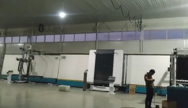 Mesin Lini Produksi Kaca Ganda Vertikal Otomatis Untuk Kaca Isolasi 5+18A+5