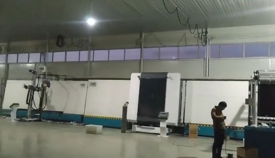 Lini produksi pemrosesan kaca berongga yang super cerdas, cepat, dan dapat disesuaikan mencakup fungsi tiup